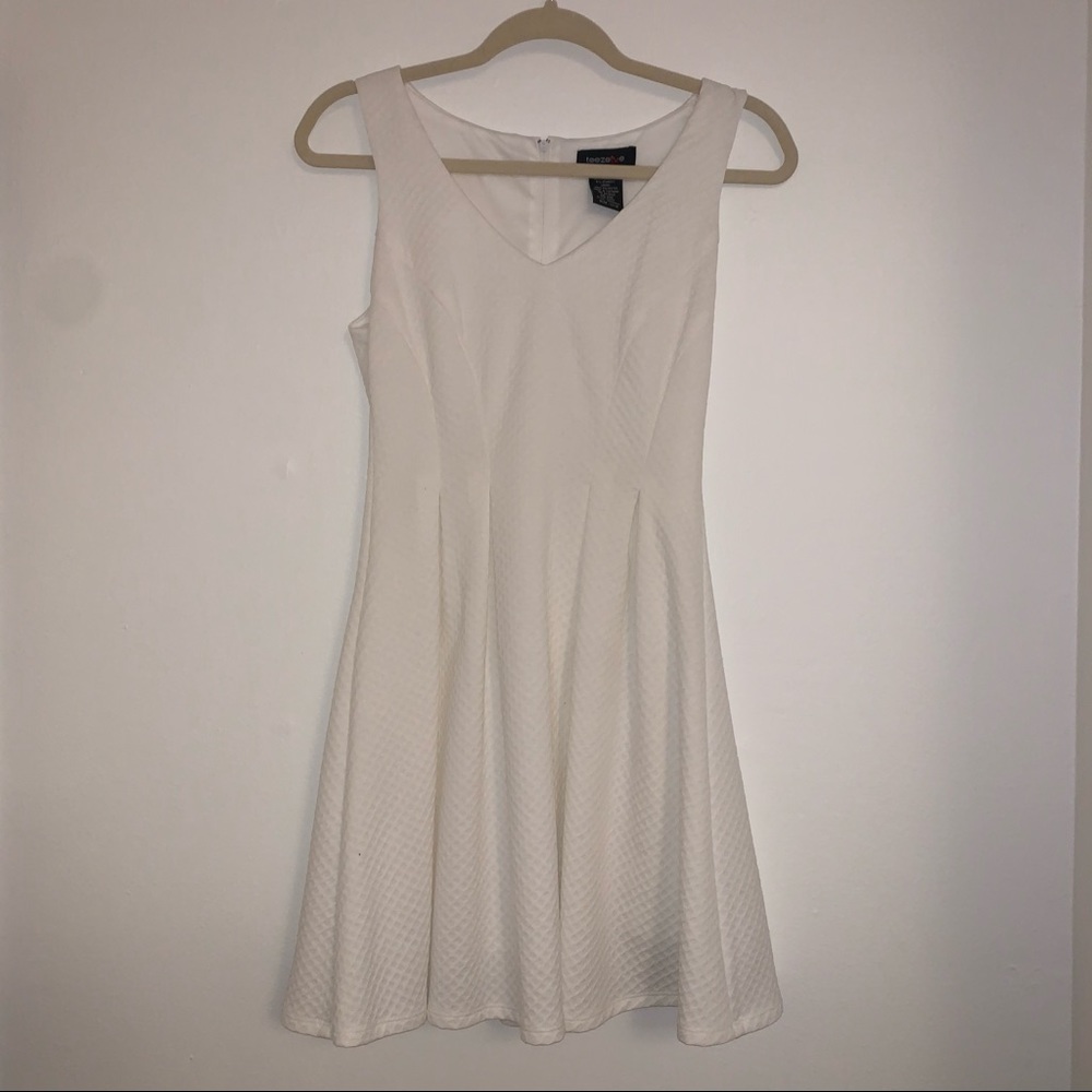 vintage style white flare dress